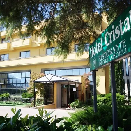 Cristallo Hotell 4*