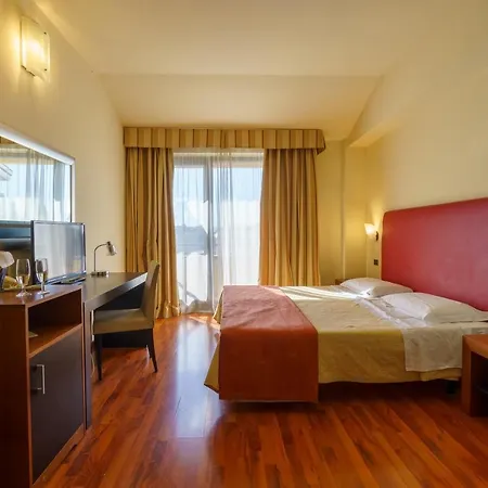 Cristallo Otel