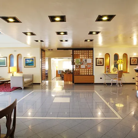 Hotel Cristallo Di La Rosetta Srl 4*