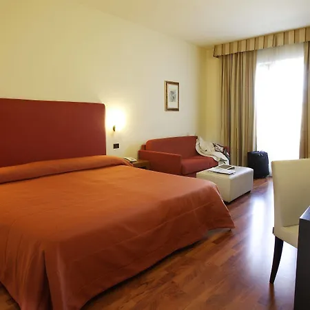 Hotel Cristallo Di La Rosetta Srl 4*