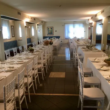 Hotel Cristallo Di La Rosetta Srl Asís