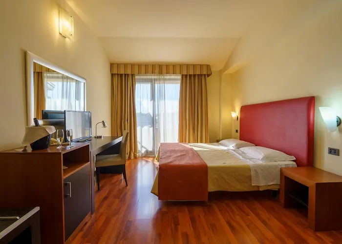 Cristallo Di La Rosetta Srl Hotel