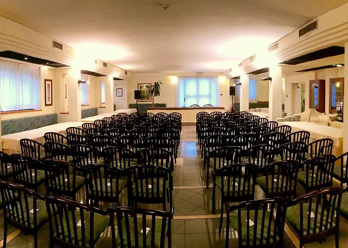 Hotel Cristallo Di La Rosetta Srl